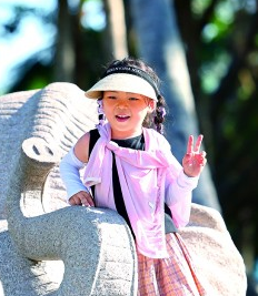 赏秋色 品文化 逛小城 “加长版”假期再掀文旅热潮