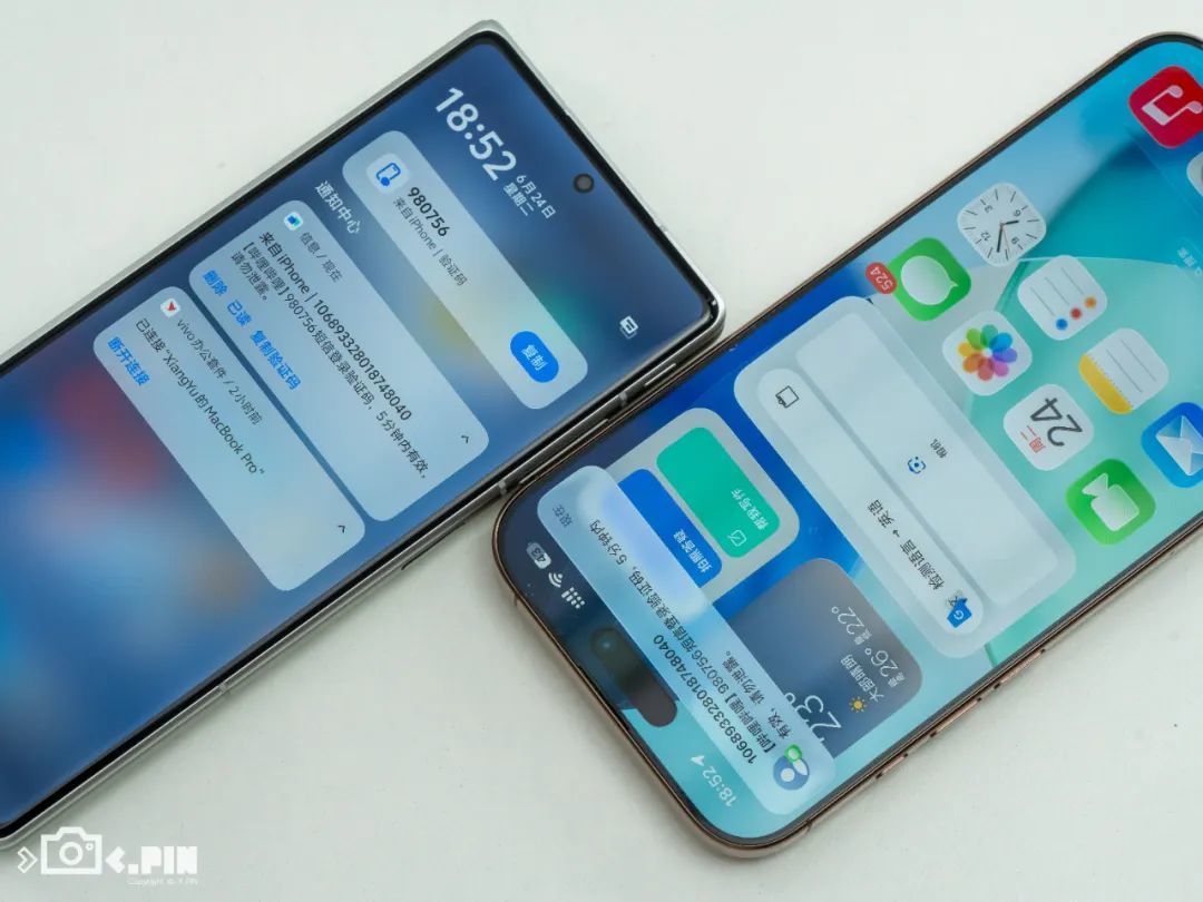 vivo刚出的这台折叠屏,我愿称它为“苹果最佳搭子”