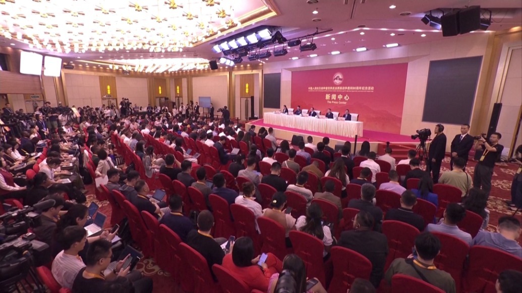 2025年8月28日上午,中国人民抗日战争暨世界反法西斯战争胜利80周年纪念活动新闻中心举办首场记者招待会。视觉中国 图
