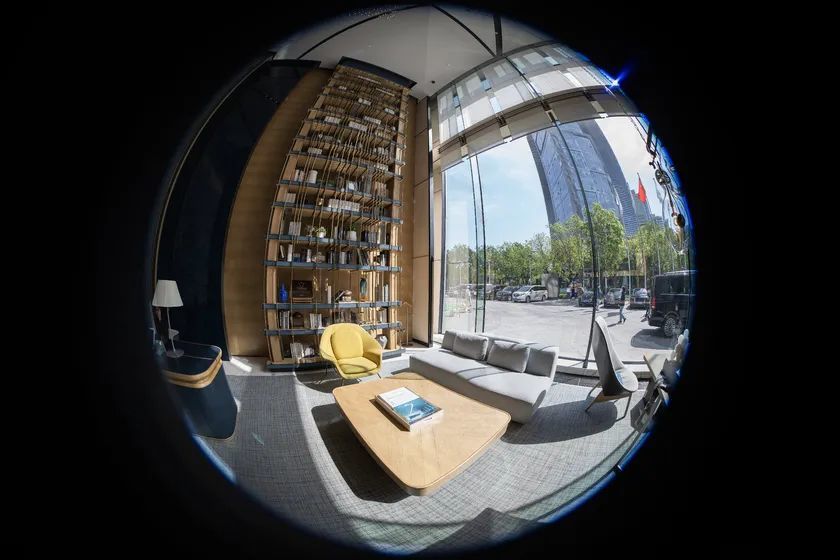 老蛙8-15mm F2.8鱼眼镜头评测 超广角的奇幻之眼