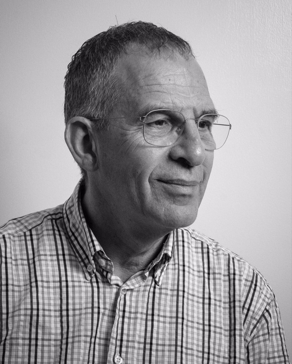 米歇爾·H·德沃雷,美國耶魯大學、美國加利福尼亞大學。