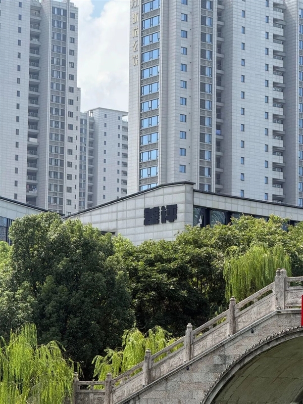 全面测完iPhone 17系列:苹果真让我觉得有点陌生