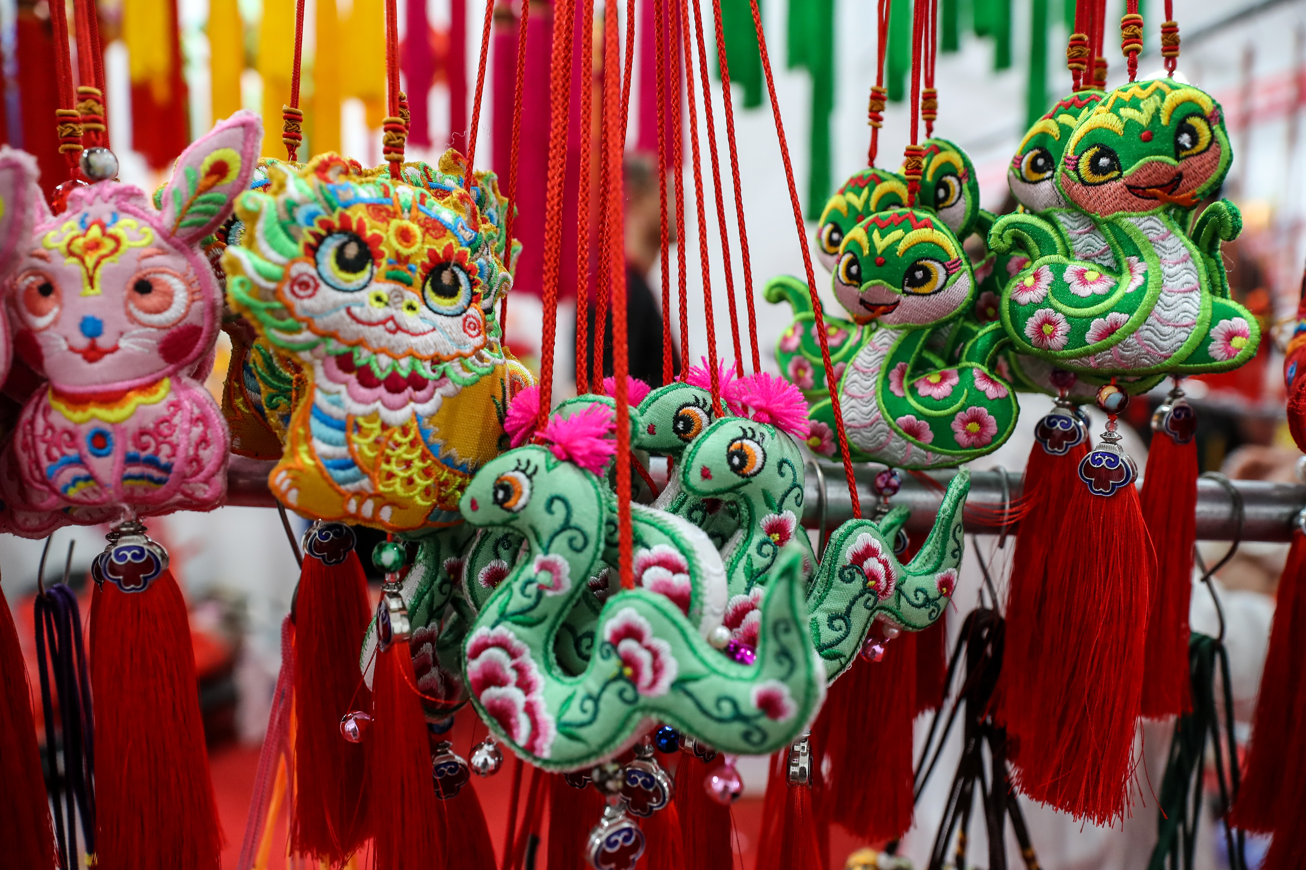 甘肃庆阳:香包飘香迎端午(7)