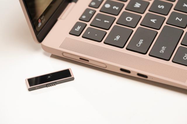 荣耀MagicBook Art 14图赏:“1000g+1cm”的绝美轻薄本