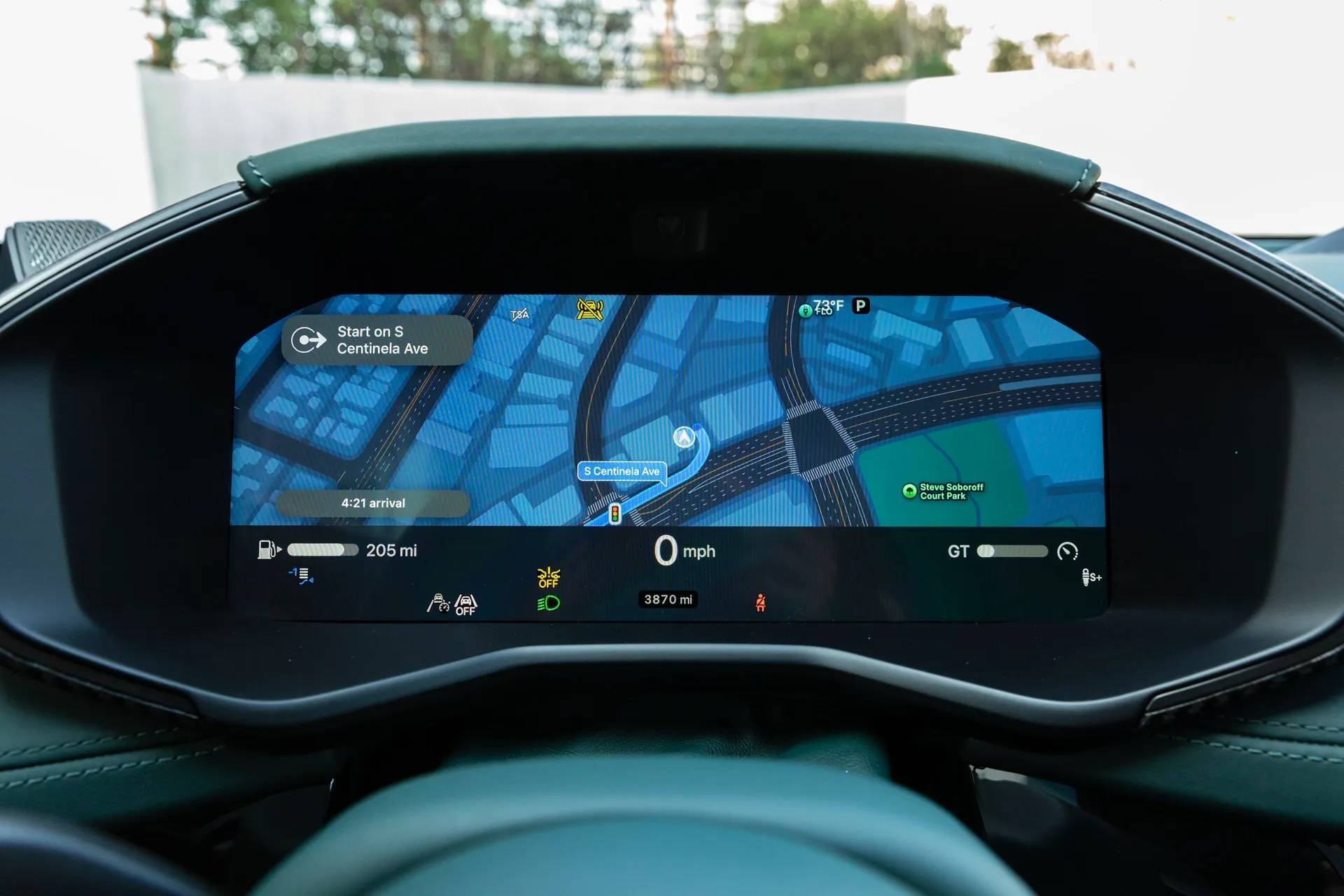 苹果 CarPlay Ultra 初体验:它很好,但却被车企集体抵制