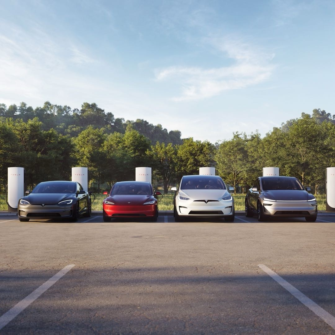 早报|苹果从印度运 600 吨 iPhone 回美/OPPO Find X8 Ultra 正式发布/中国将适度减少美国影片进口数量