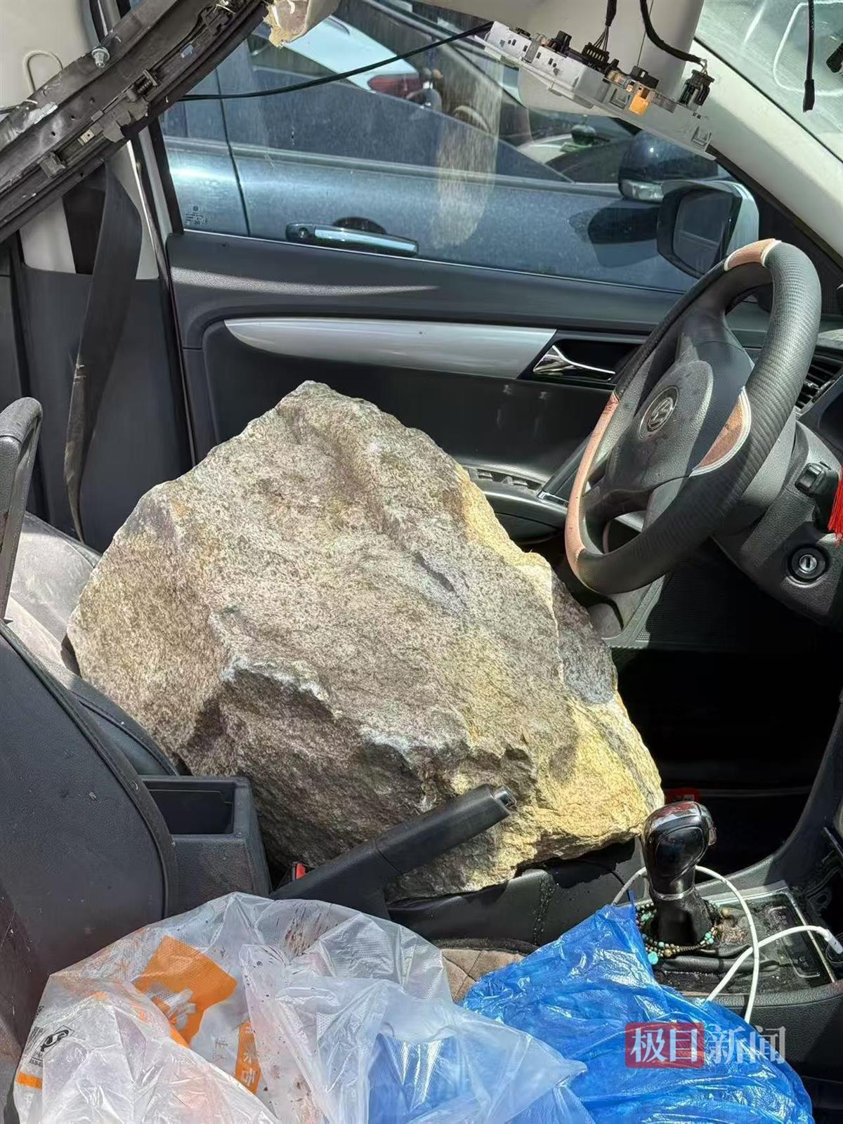 尊龙凯时“河南落石砸车致司机死亡”民事赔偿案一审开庭逝者父母发声|国美在线优惠券