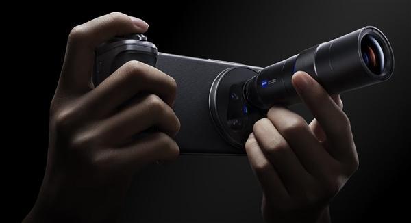 影像新赛道!曝华为小米OPPO和vivo都在评估测试外挂镜头