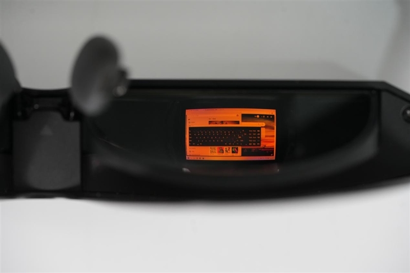 随身携带的135英寸巨幕!雷鸟 Air 4 Pro评测:全球首款HDR智能眼镜