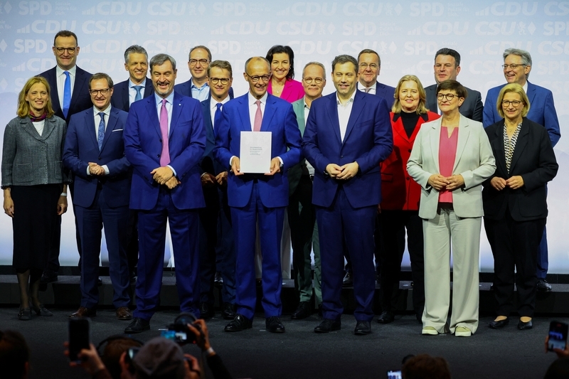 当地时间2025年5月5日,德国柏林,由基督教民主联盟(基民盟)和基督教社会联盟(基社盟)组成的德国联盟党和社会民主党(社民党)签署联合执政协议。 IC Photo