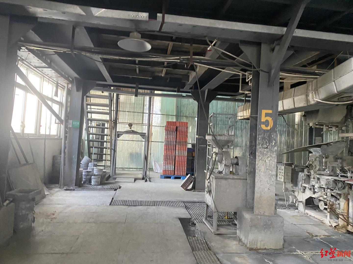 ▲涂板车间旁加了一块隔板