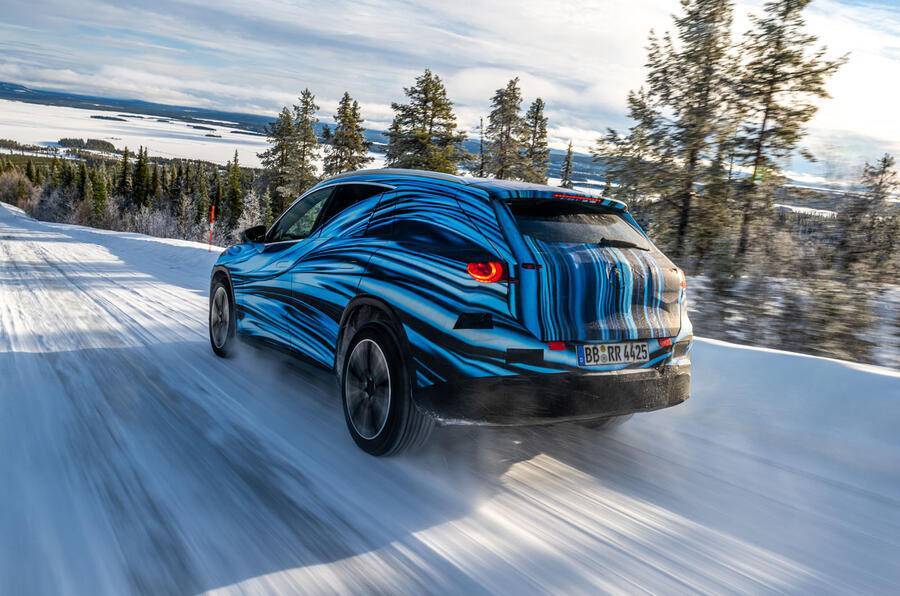 奔驰 GLC 纯电版曝光,拥有了更时尚的造型、空气悬挂以及后轮转向