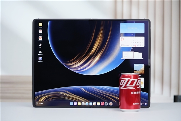 华为首款鸿蒙折叠屏电脑!MateBook Fold非凡大师图赏