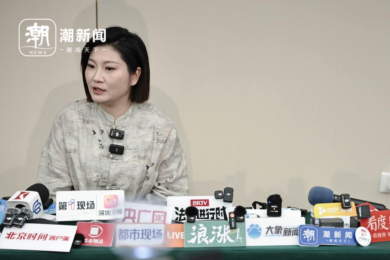 王暖暖接受記者采訪 潮新聞?dòng)浾?于詩奇 攝