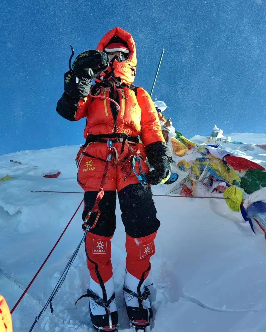 18岁，从峰顶到峰顶：中国最年轻“珠峰女孩”的攀登之旅, image size:1080x1347