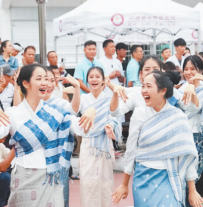 走访现代口岸，感受古道驿站（边城见闻）