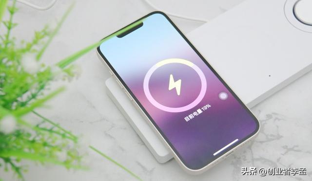 为什么不把USB接口设计为圆形?未来type-c接口会演化为圆形吗?