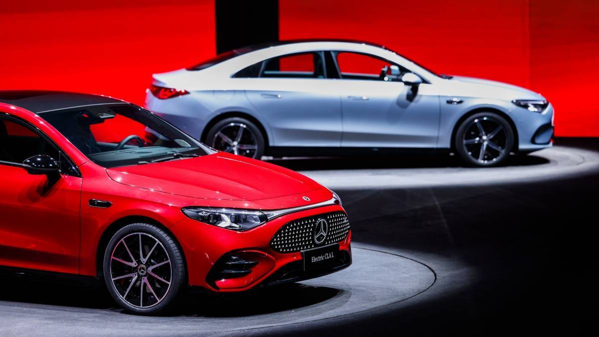 奔驰发布 MPV 概念车 VISION V,内饰科幻,前脸长了8 块腹肌