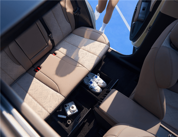 冰箱装上车 第二代比亚迪元PLUS智驾版上市:11.58万起