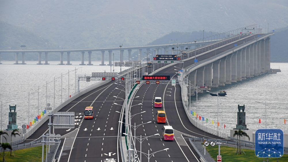 ↑港珠澳大桥。新华社记者 梁旭 摄