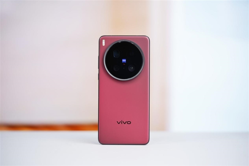 史上首款手机“大炮”!vivo X200 Ultra评测:自带外挂的全能V单