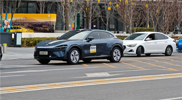 配101.7度电池 小米YU7续航信息曝光:最远820km