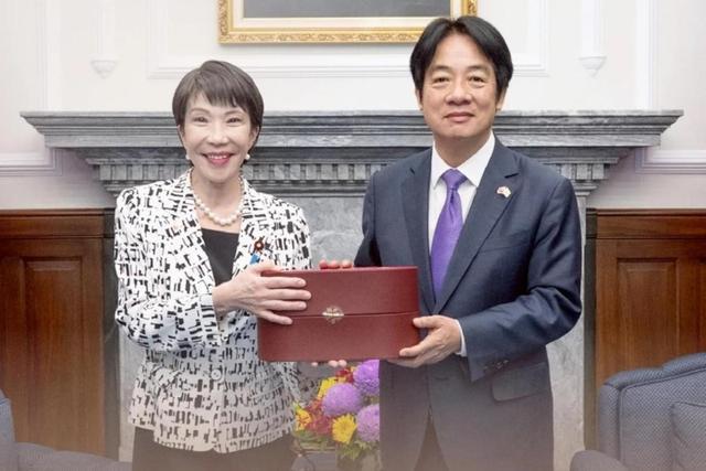 (高市早苗和赖清德)