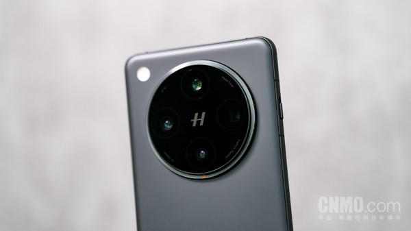 OPPO Find X8系列