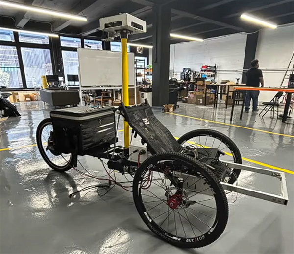 外卖小哥的竞争对手来了！全球首款自动送货自行车现身硅谷