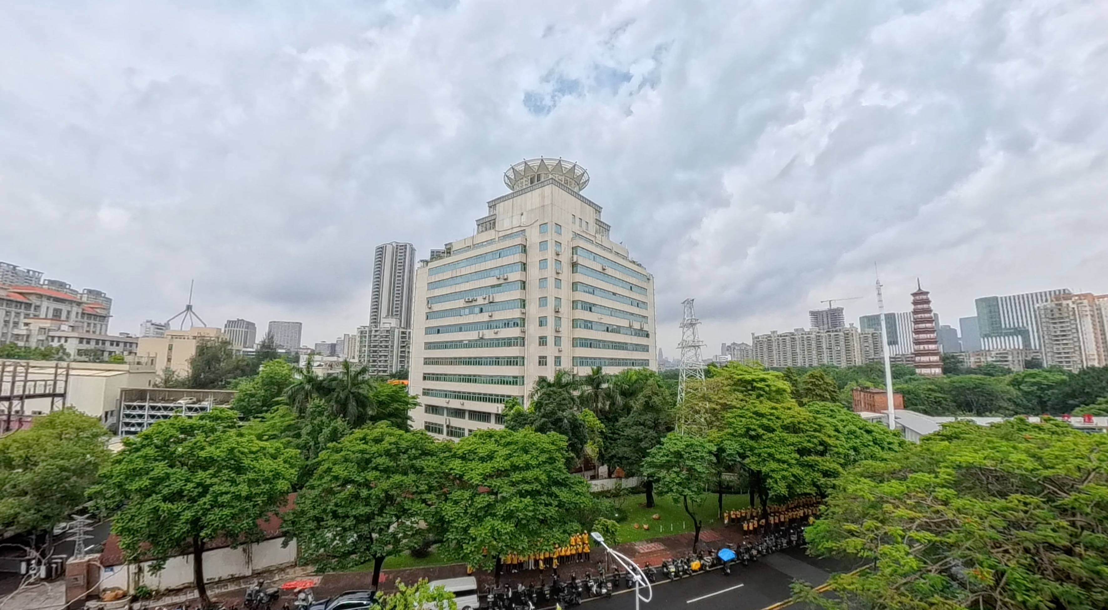 影石 X5 体验:影石最全能的旗舰,征服夜拍的全景相机