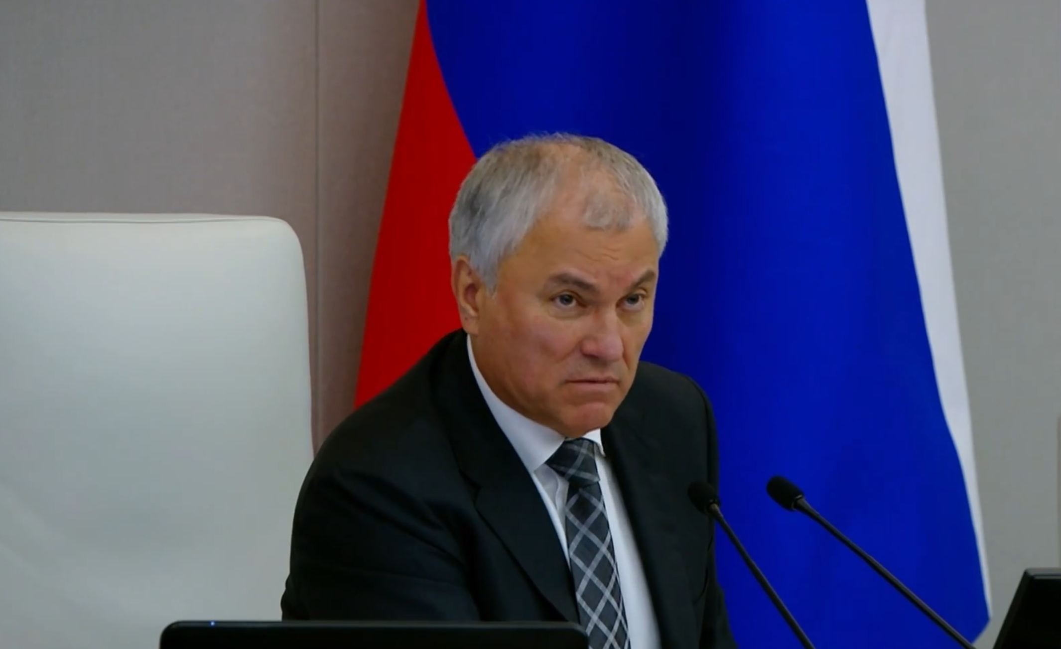 俄方：美国以“香奈儿香水价”对欧出售天然气，欧洲照买不误、自毁经济_凤凰网