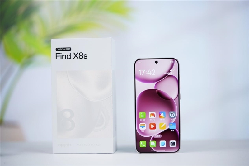 重新定义小屏旗舰!OPPO Find X8s评测:续航拍照再无后顾之忧