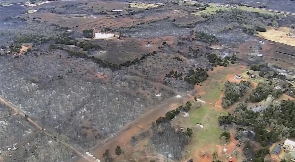 看起来像战区”，龙卷风席卷美国多地致32死
