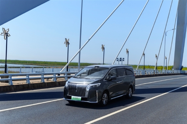 零百加速5.7秒!长城汽车:魏牌高山是性能最强的插混MPV