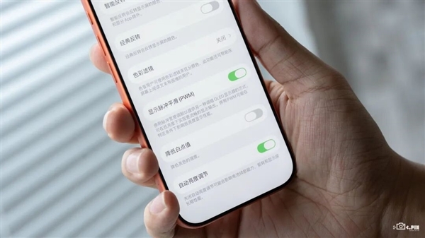全面测完iPhone 17系列:苹果真让我觉得有点陌生