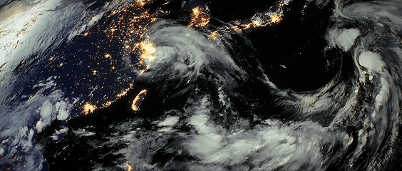 台风“烟花”卫星图