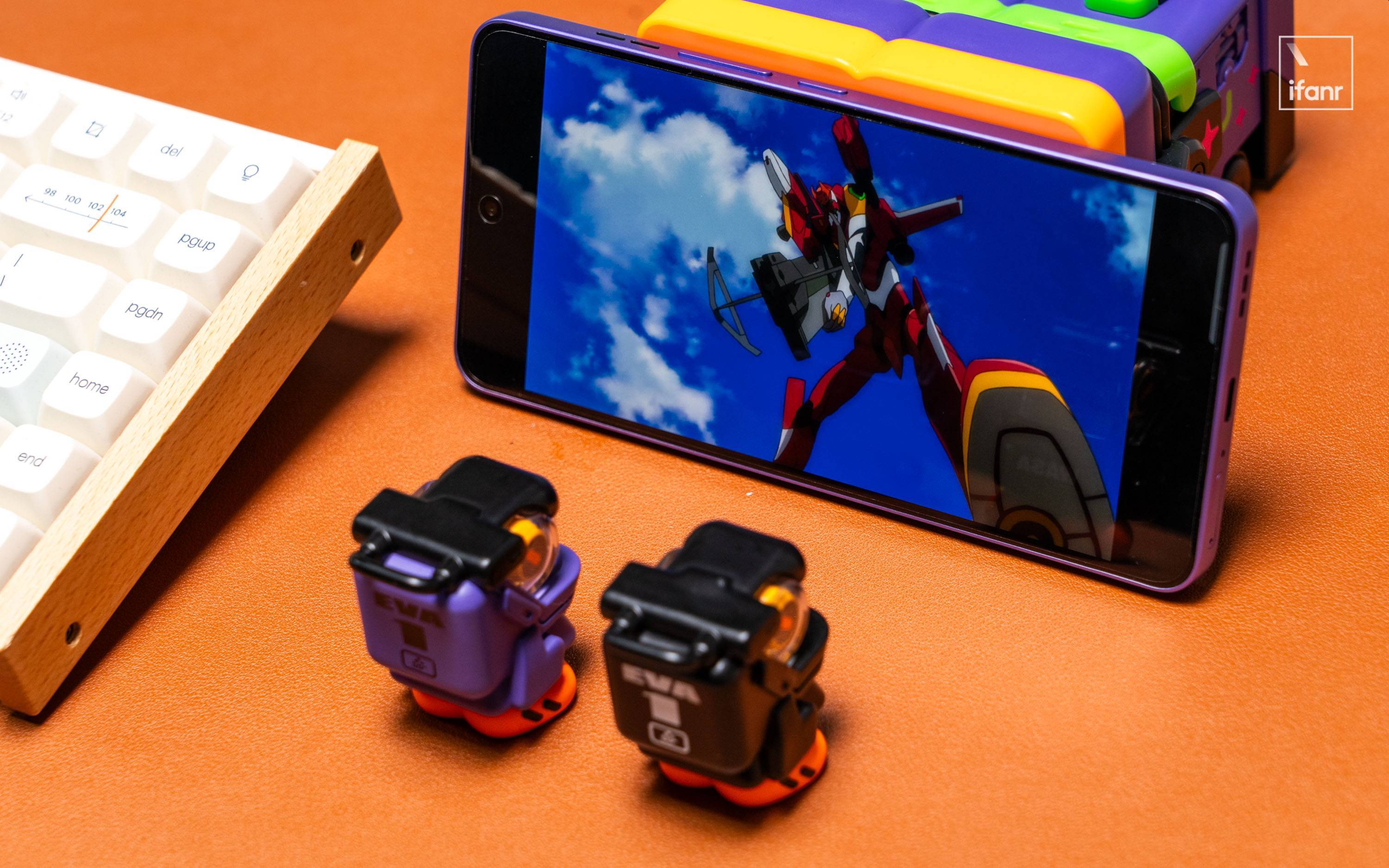 OPPO K13 Turbo Pro 发布:1999 元起售!给性能机加风扇,真的有用吗?