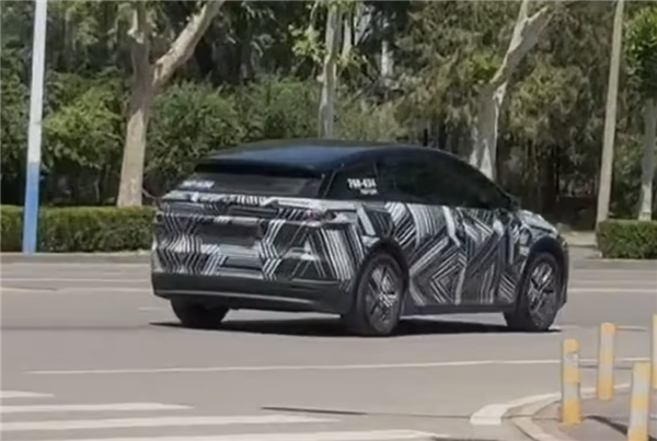 i8同款设计语言!理想i6最新谍照曝光:有望9月发布