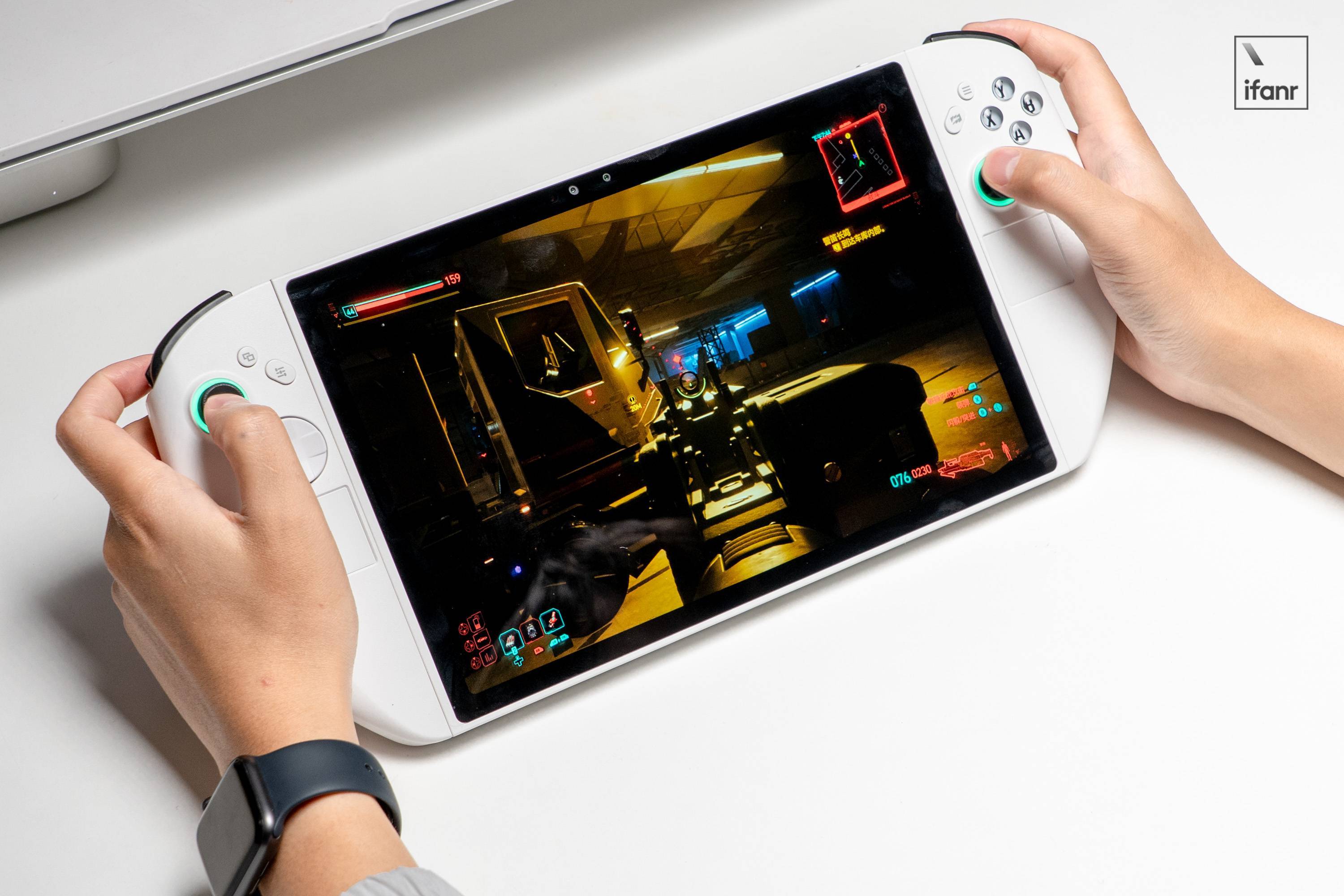 我体验了腾讯的裸眼 3D 游戏机:是鸡肋,还是战未来?