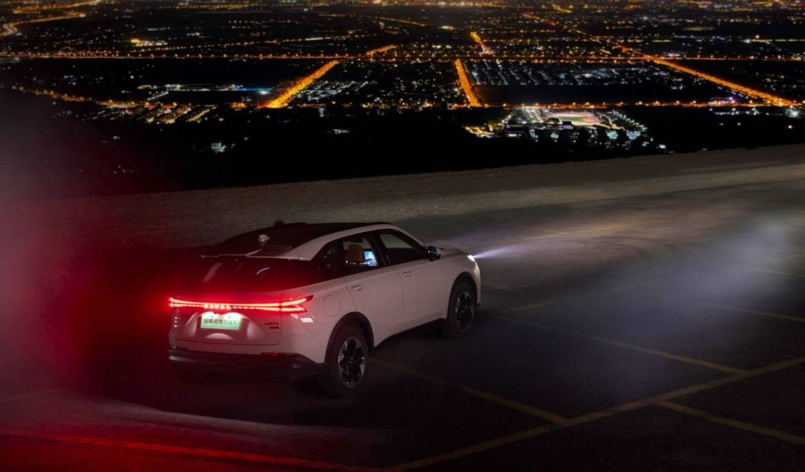 13.18 万元起,二代哈弗枭龙 MAX 全系标配 Hi4 四驱系统