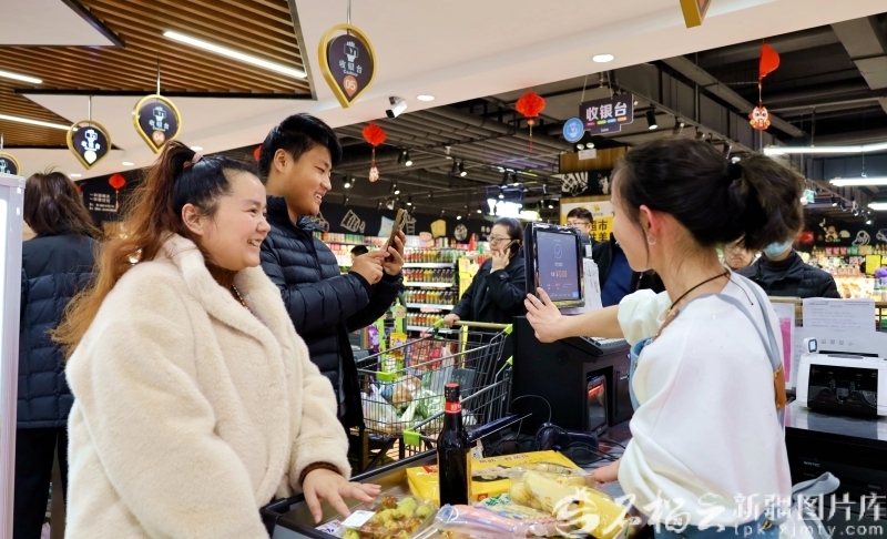 “购在中国&middot;2025精品消费月”活动在阿勒泰地区启动。（资料图）吾丽帕&middot;吾拉勒别克摄