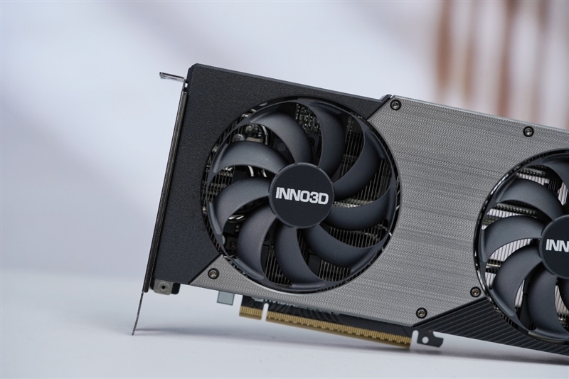 映众RTX 5060 Ti曜夜16GB显卡评测:小巧简约 DLSS 4表现亮眼