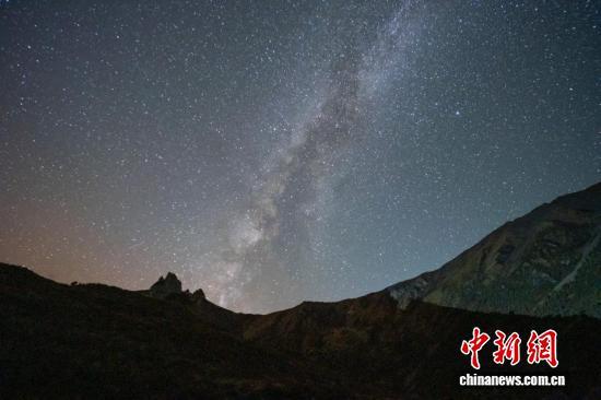 江飞波 摄