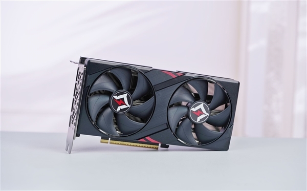 双风扇短小精悍!耕升RTX 5050追风OC显卡图赏