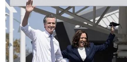 纽森(左)、哈里斯 图:资料