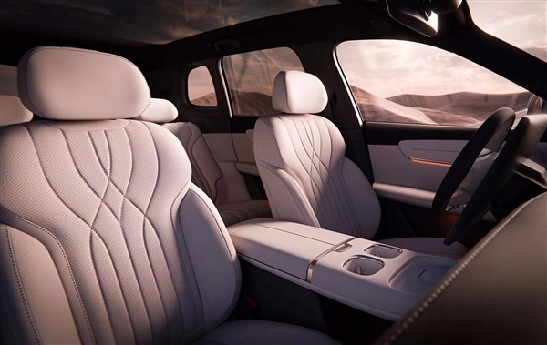 全球顶级设计大师领衔操刀 长安启源Q07预售:先享价13.98万起