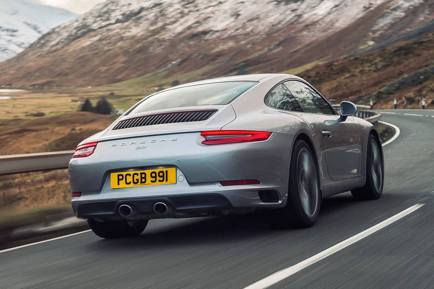 把卡宴乱搞一通的保时捷,给自己留好了后路