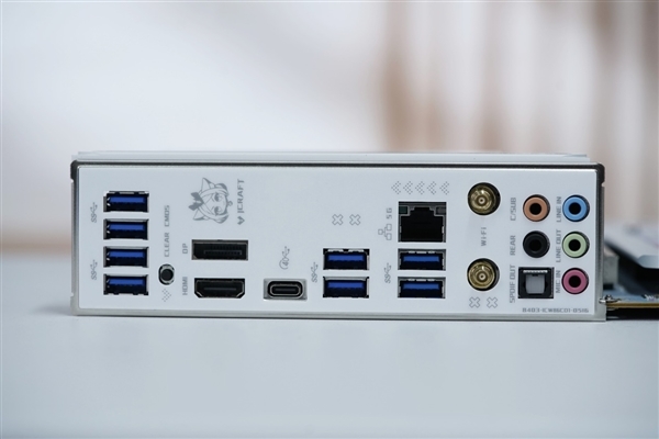 颜值与性能都达到了一线水准!铭瑄iCraft B860M CROSS PRO评测