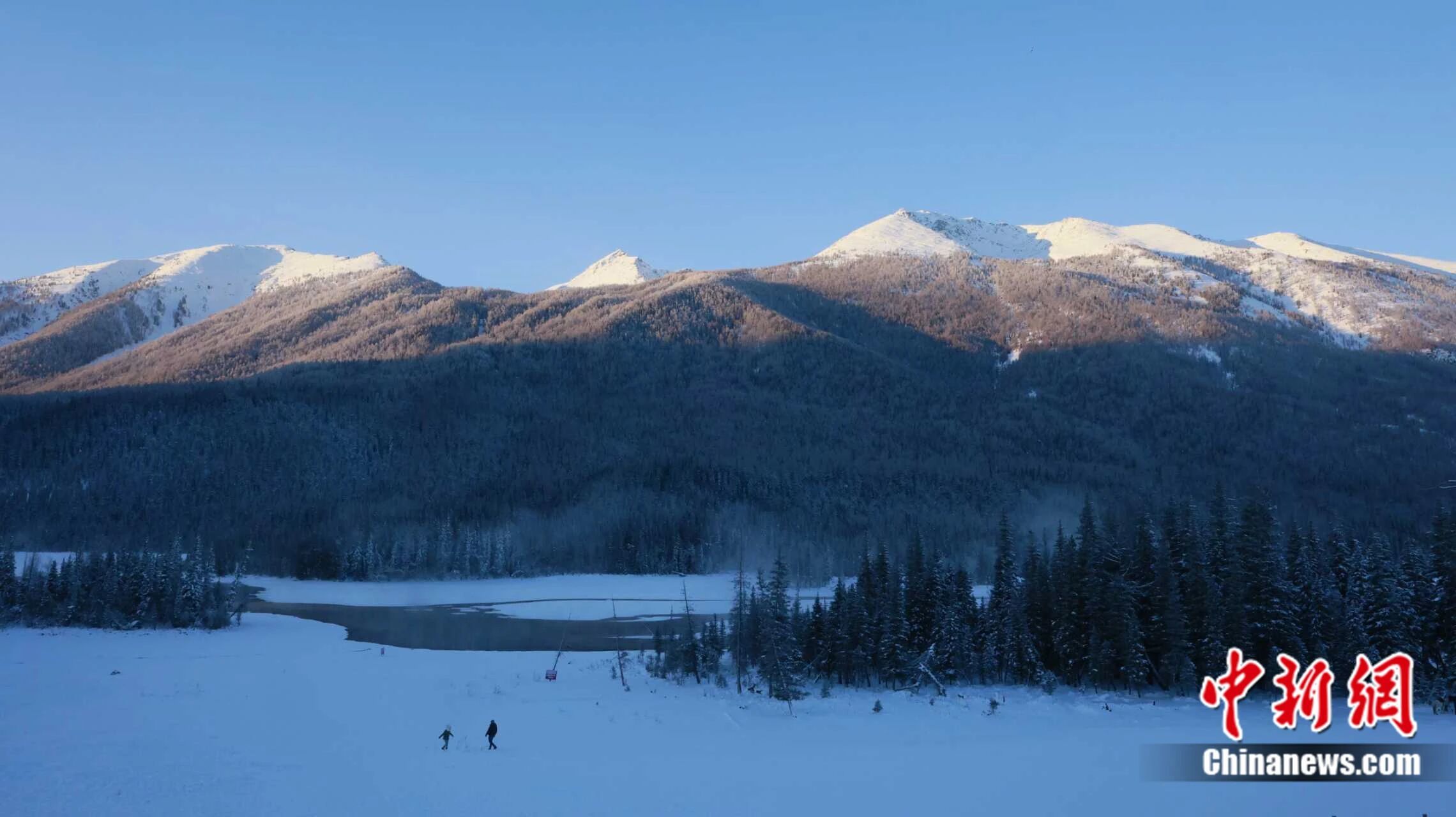 喀纳斯冬日风光。