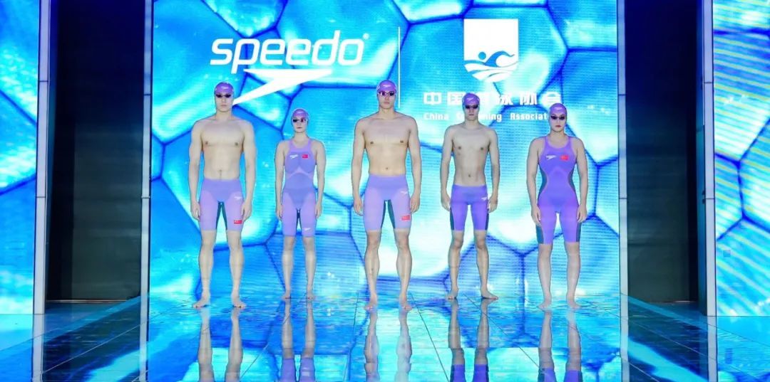 不打性感牌的泳装,靠「情绪价值」征服市场